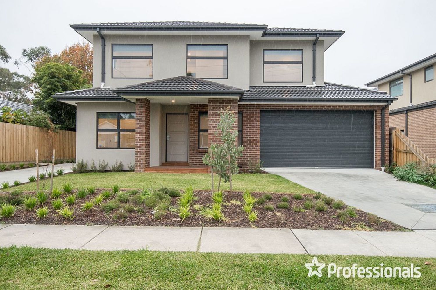 4 bedrooms Townhouse in 1/45 Hazelwood Road BORONIA VIC, 3155