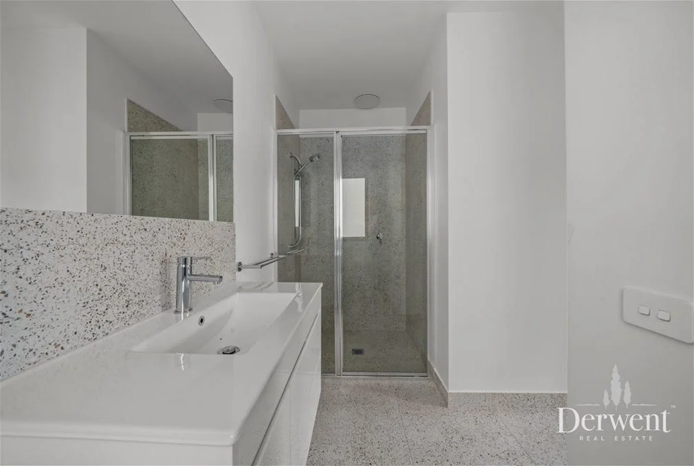 Additional image 17 of 23 Bluetongue, Magra TAS 7140