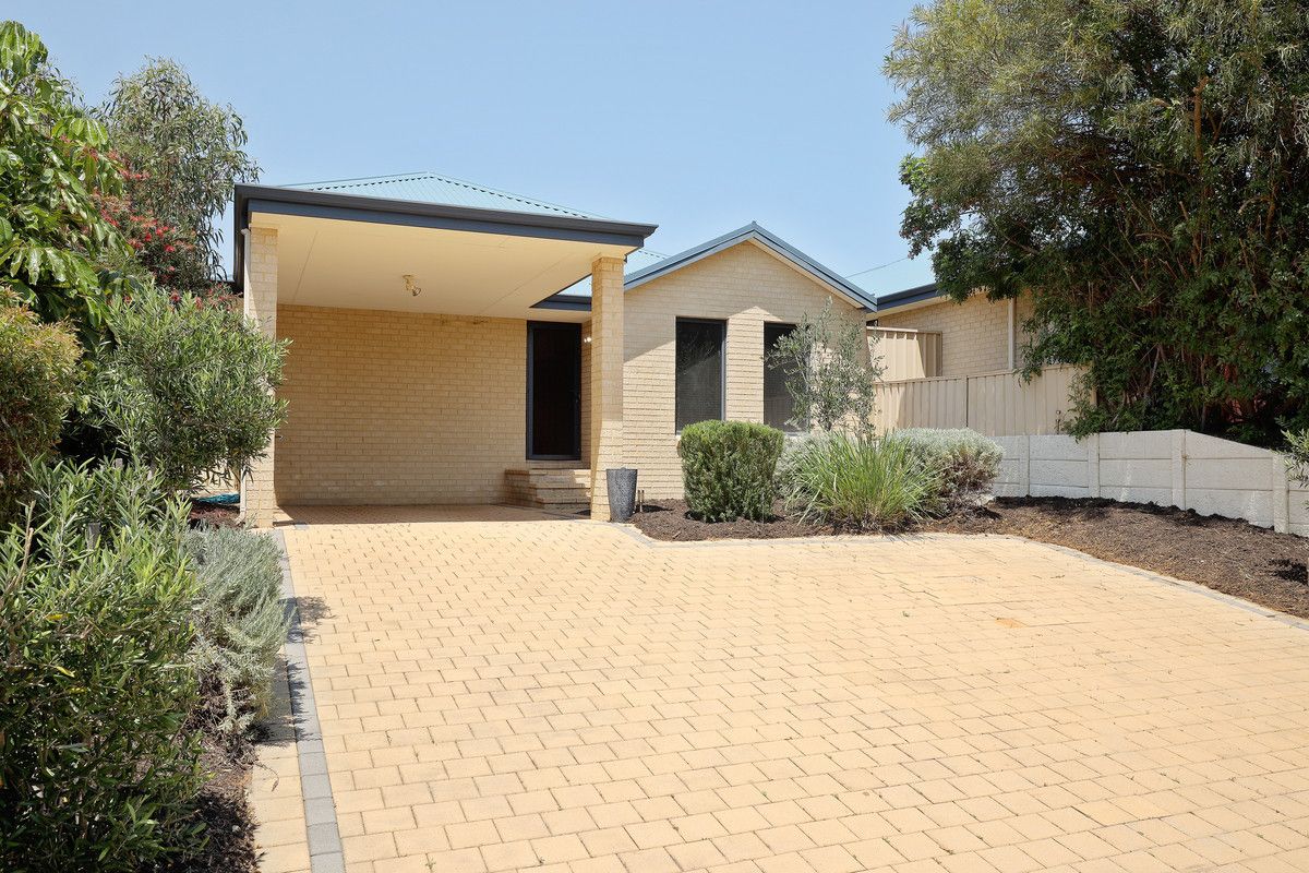 3 bedrooms Duplex in 10A Alycon Place KALLAROO WA, 6025