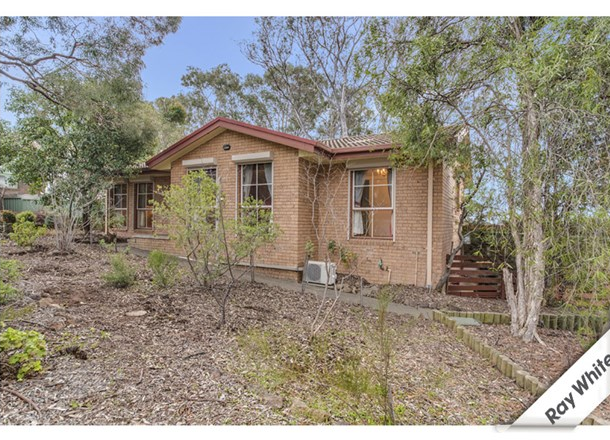 8 Birnie Place, Charnwood ACT 2615