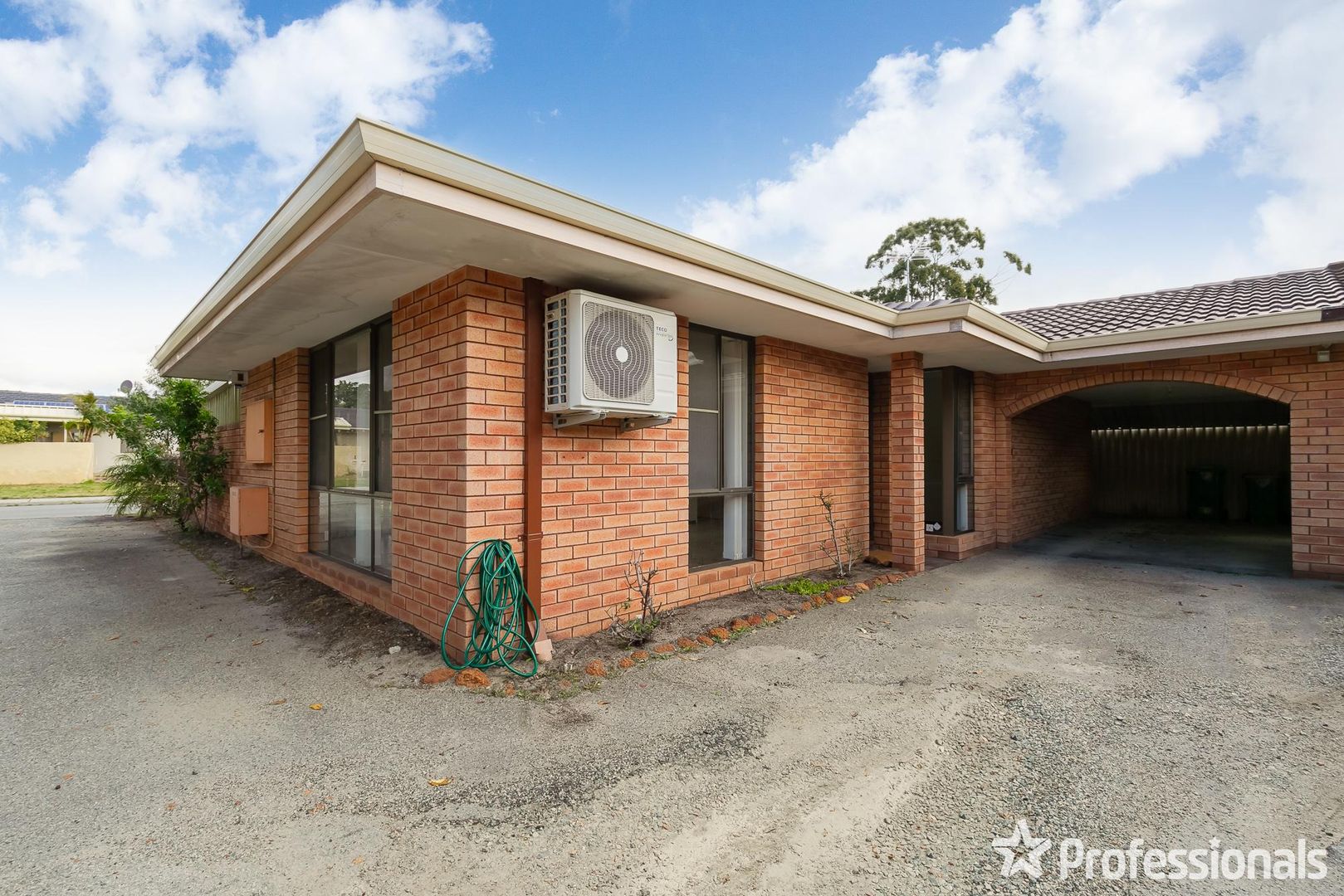 4A Hurley Way, Bull Creek WA 6149 House For Rent 575 Domain