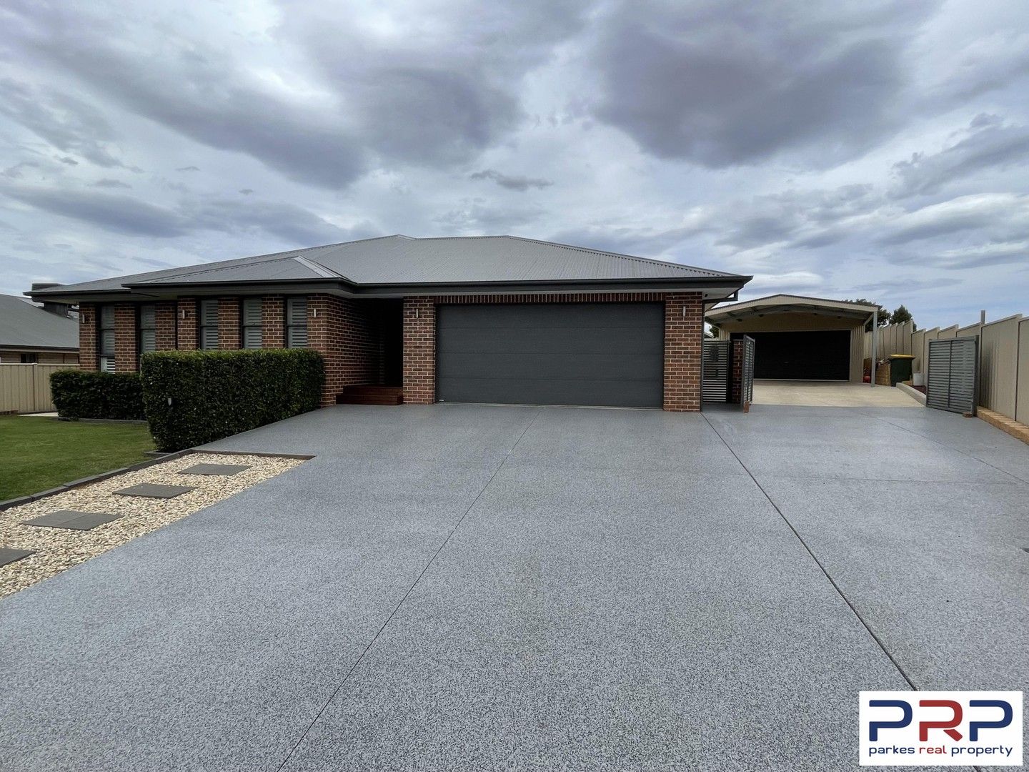 11 Cedar Crescent, Parkes NSW 2870, Image 0