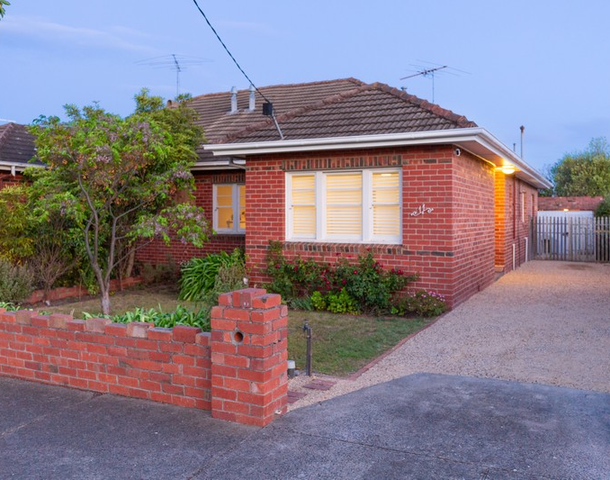 11 Hawthorn Avenue, Belmont VIC 3216