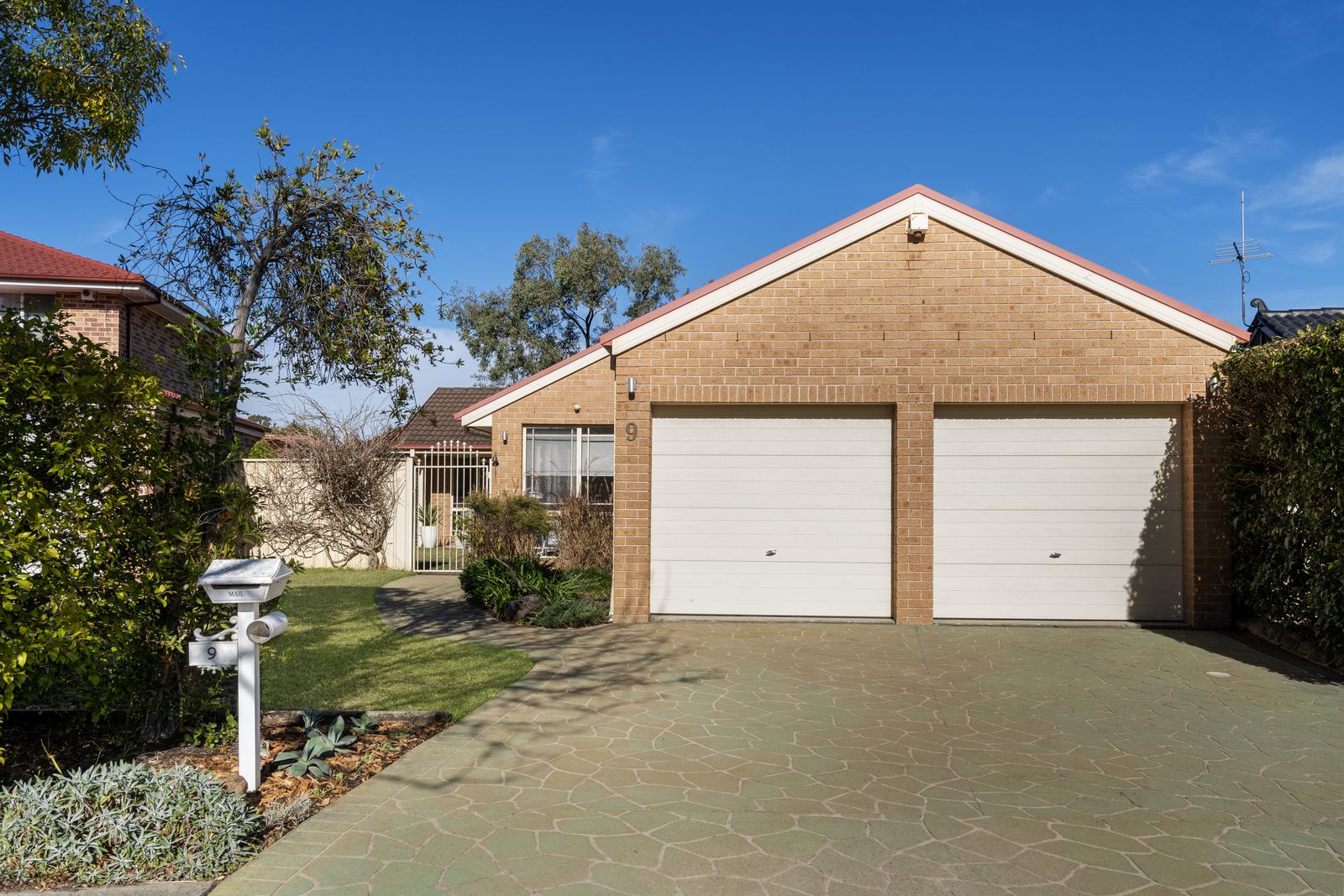 9 Cressbrook Drive, Wattle Grove NSW 2173, Image 0