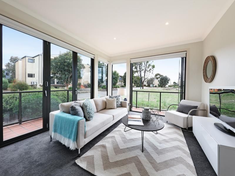 2 39 DIAMOND BOULEVARD, Greensborough VIC 3088, Image 0