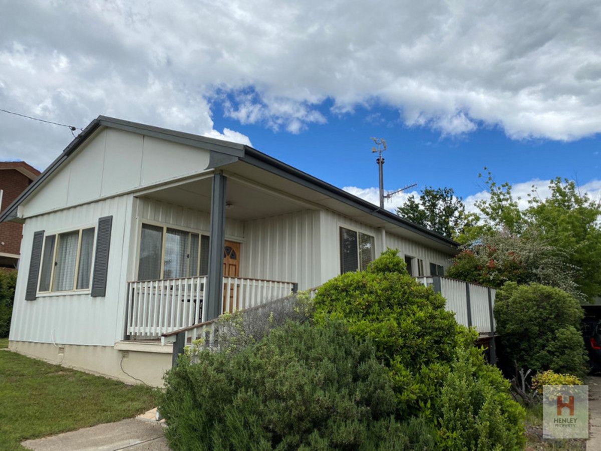 3 bedrooms House in 7 Mosely Avenue COOMA NSW, 2630