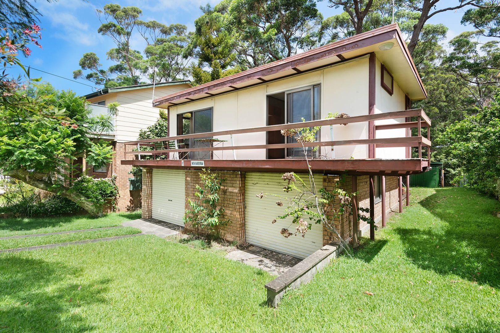 8 Hyam Road, Hyams Beach NSW 2540, Image 1