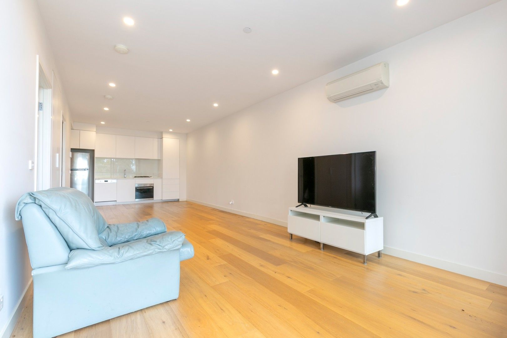 1 bedrooms Apartment / Unit / Flat in 212/7 Red Hill Terrace DONCASTER EAST VIC, 3109