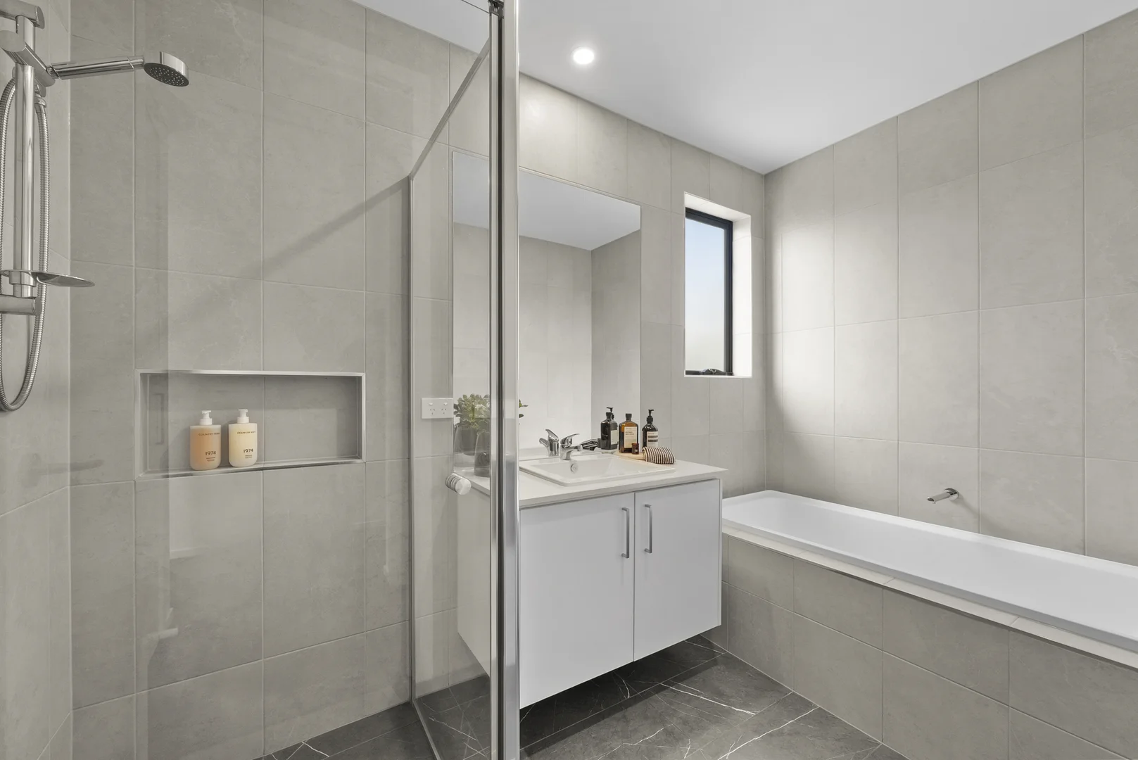 Additional image 9 of 92 North Road, Avondale Heights VIC 3034