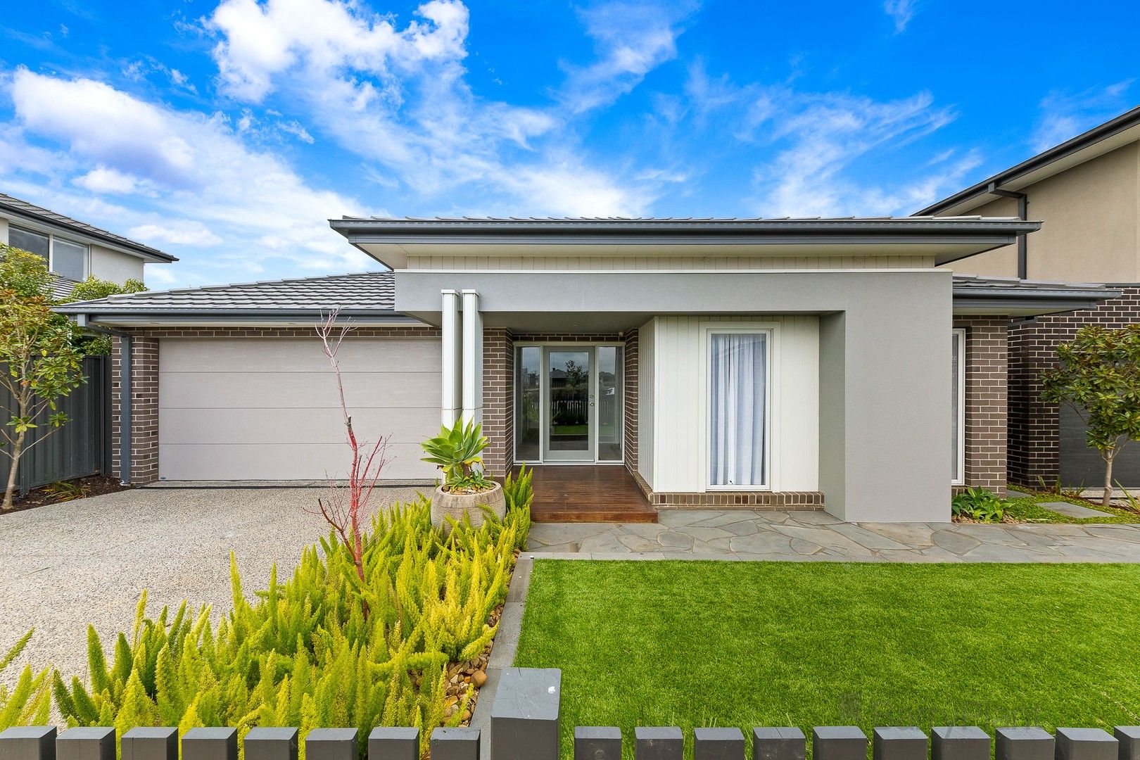 4 bedrooms House in 97 Adriatic Circuit CLYDE VIC, 3978