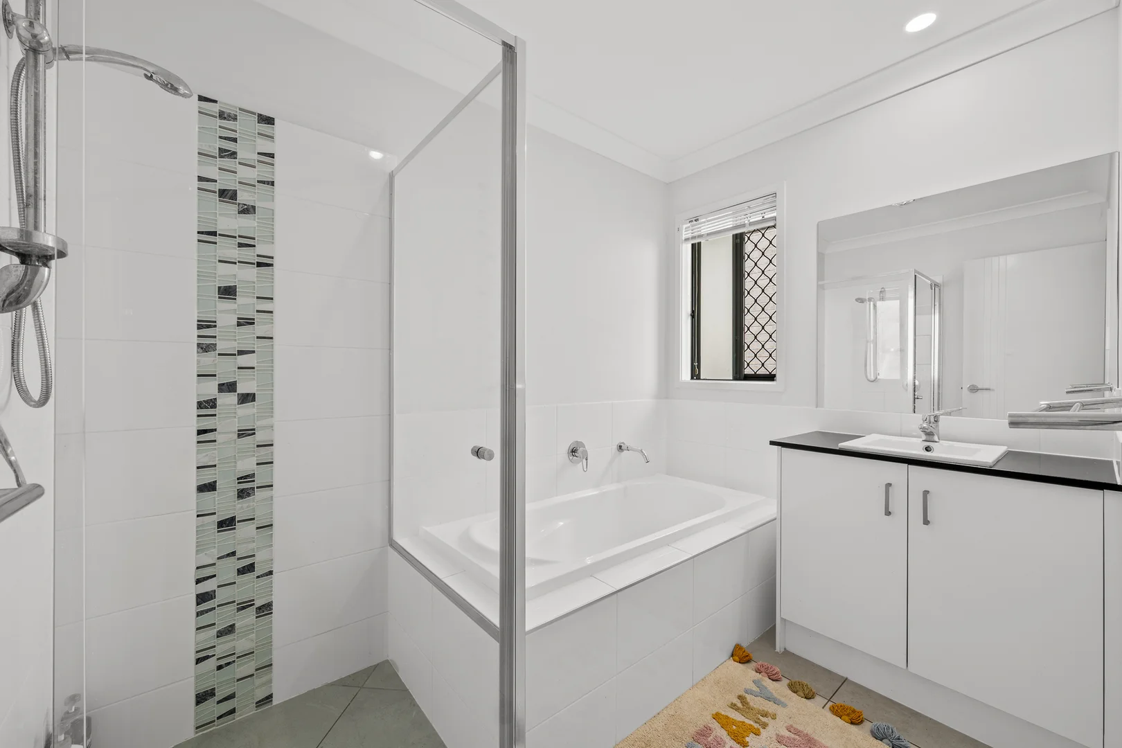 Additional image 12 of 7 Cassidy Crescent, Willow Vale QLD 4209