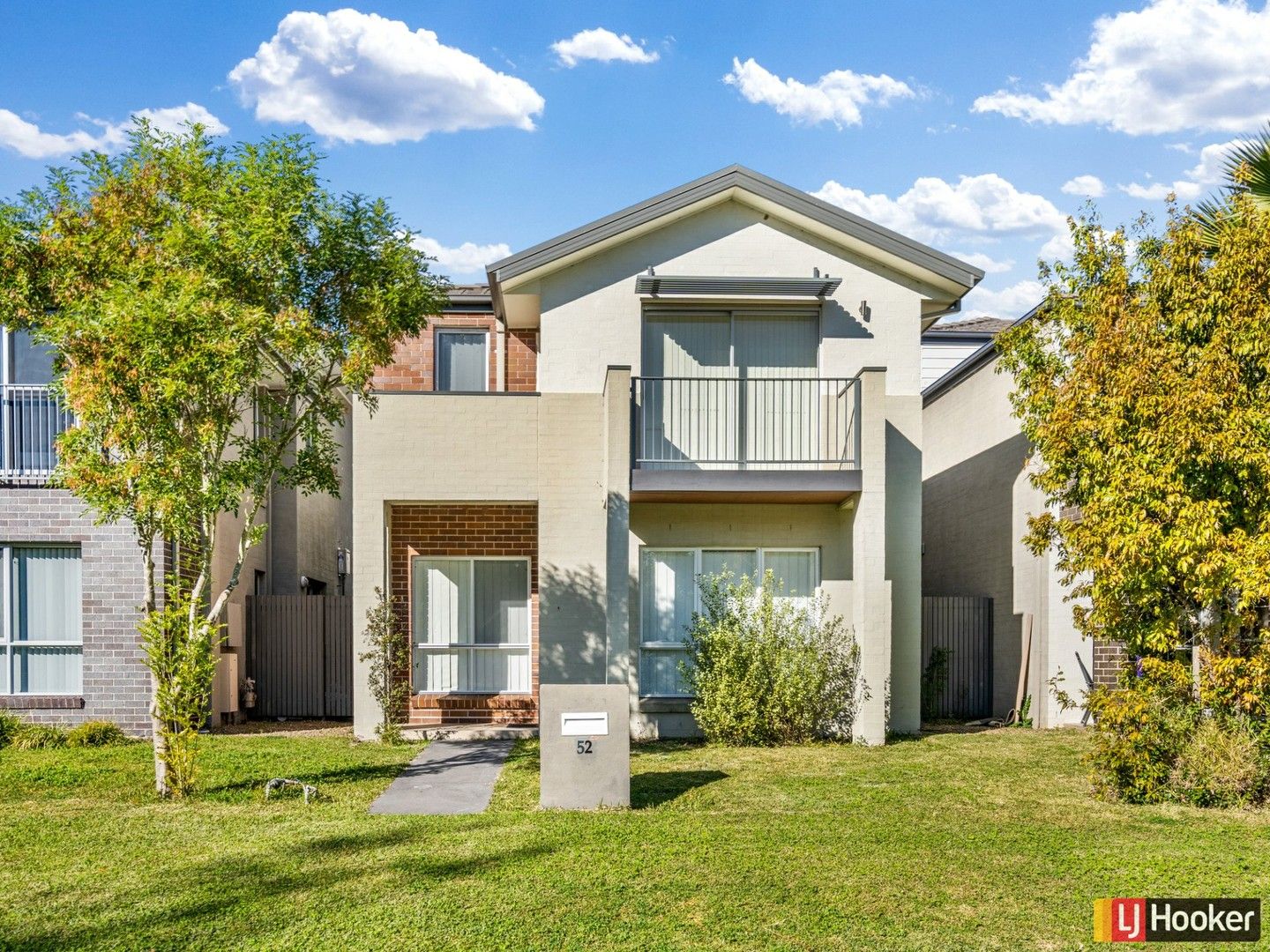 3 bedrooms House in 52 Mcintyre Circuit MIDDLETON GRANGE NSW, 2171