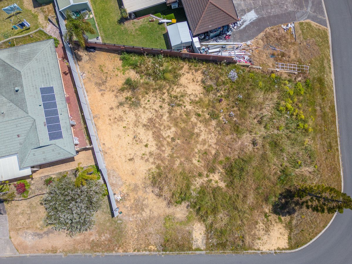 14a Galleon Road, Beldon WA 6027, Image 2