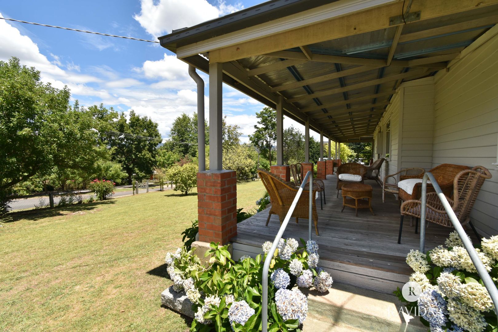 9 RAILWAY AVENUE, Yackandandah VIC 3749 Domain