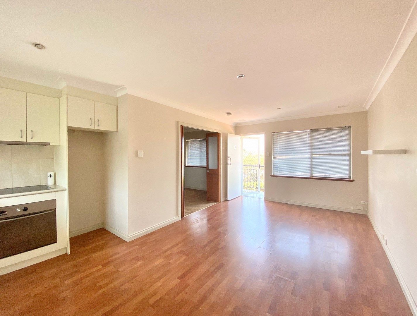 1 bedrooms Apartment / Unit / Flat in 13/39 Scarborough Bch Rd SCARBOROUGH WA, 6019