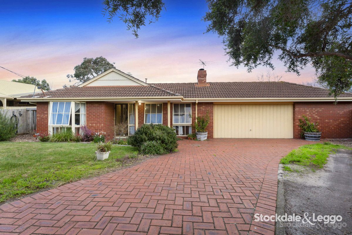 7 Murray Close, Frankston VIC 3199, Image 0