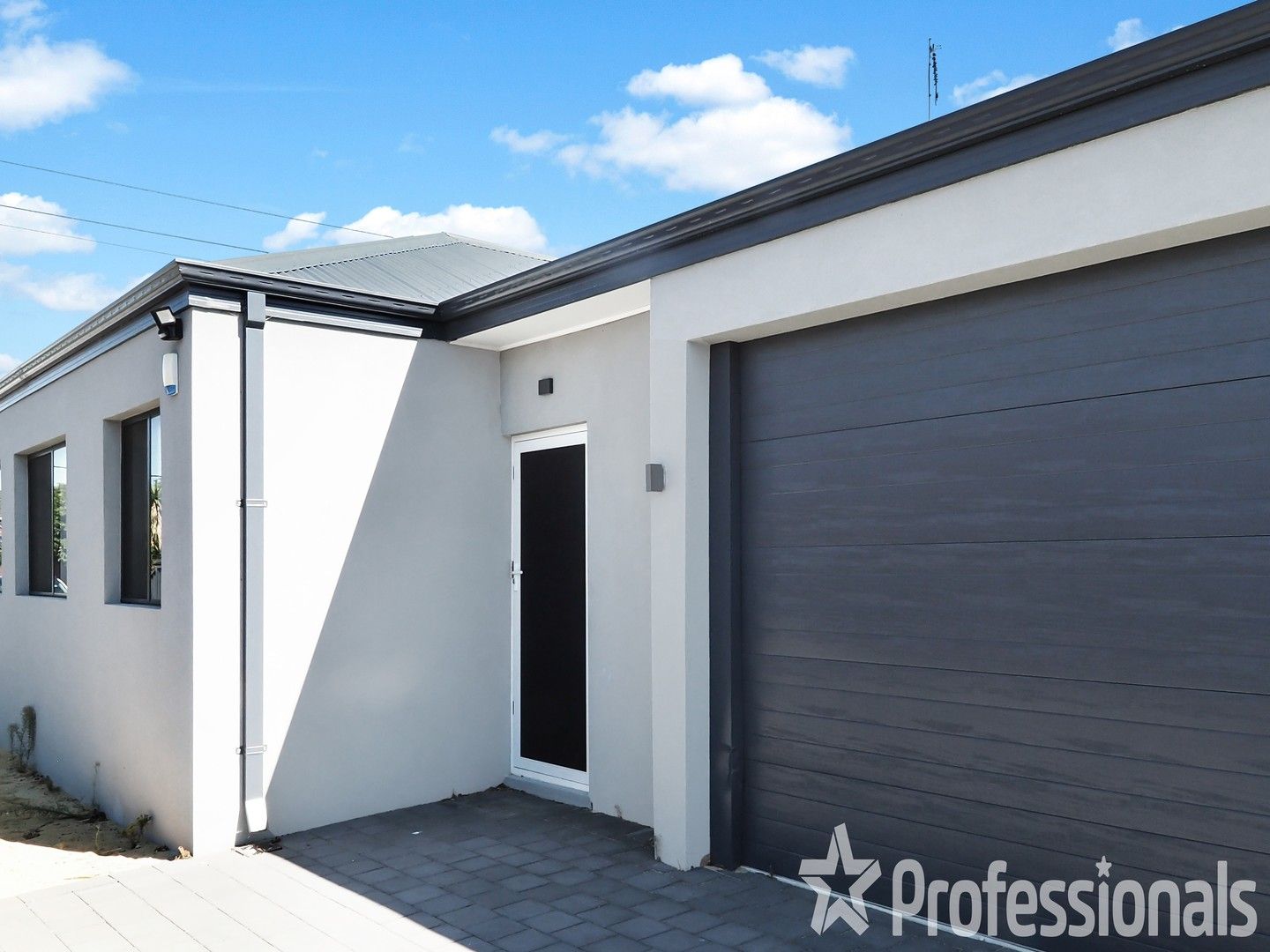 3 bedrooms House in 149B Ravenswood Drive WESTMINSTER WA, 6061