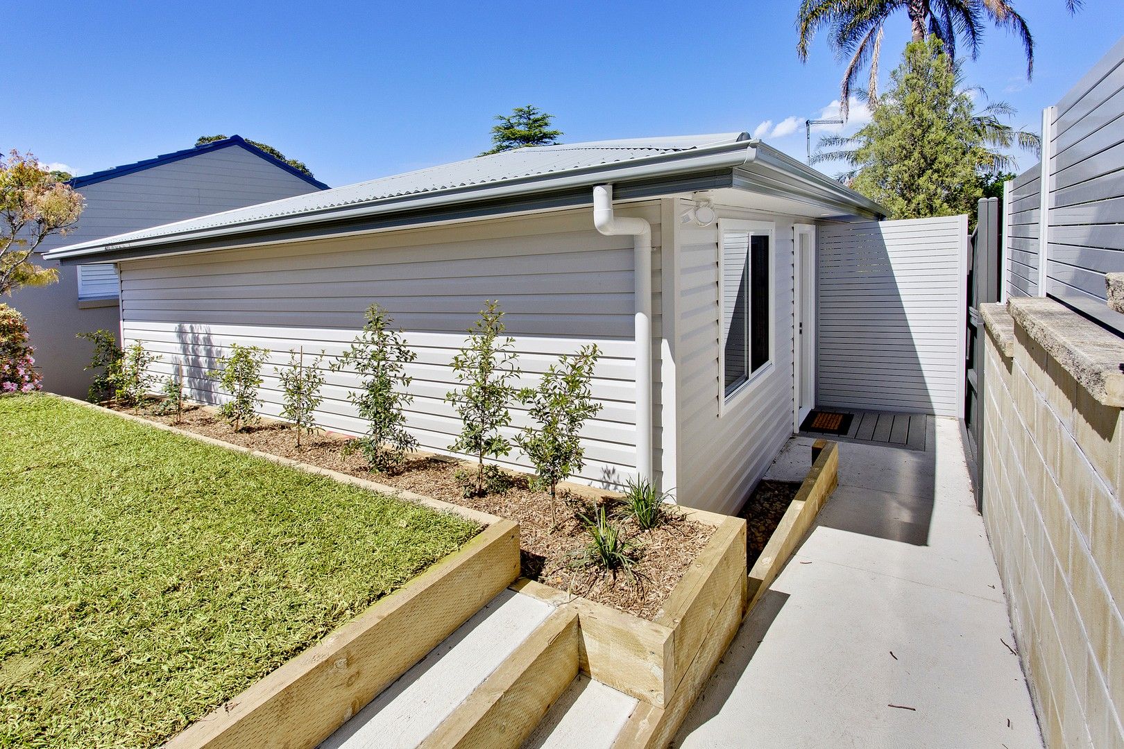 2 bedrooms Apartment / Unit / Flat in 21A Arthur Street FORESTVILLE NSW, 2087