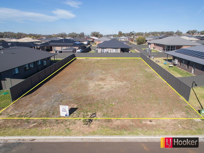 13 Evesham Circuit, North Tamworth NSW 2340, Image 0