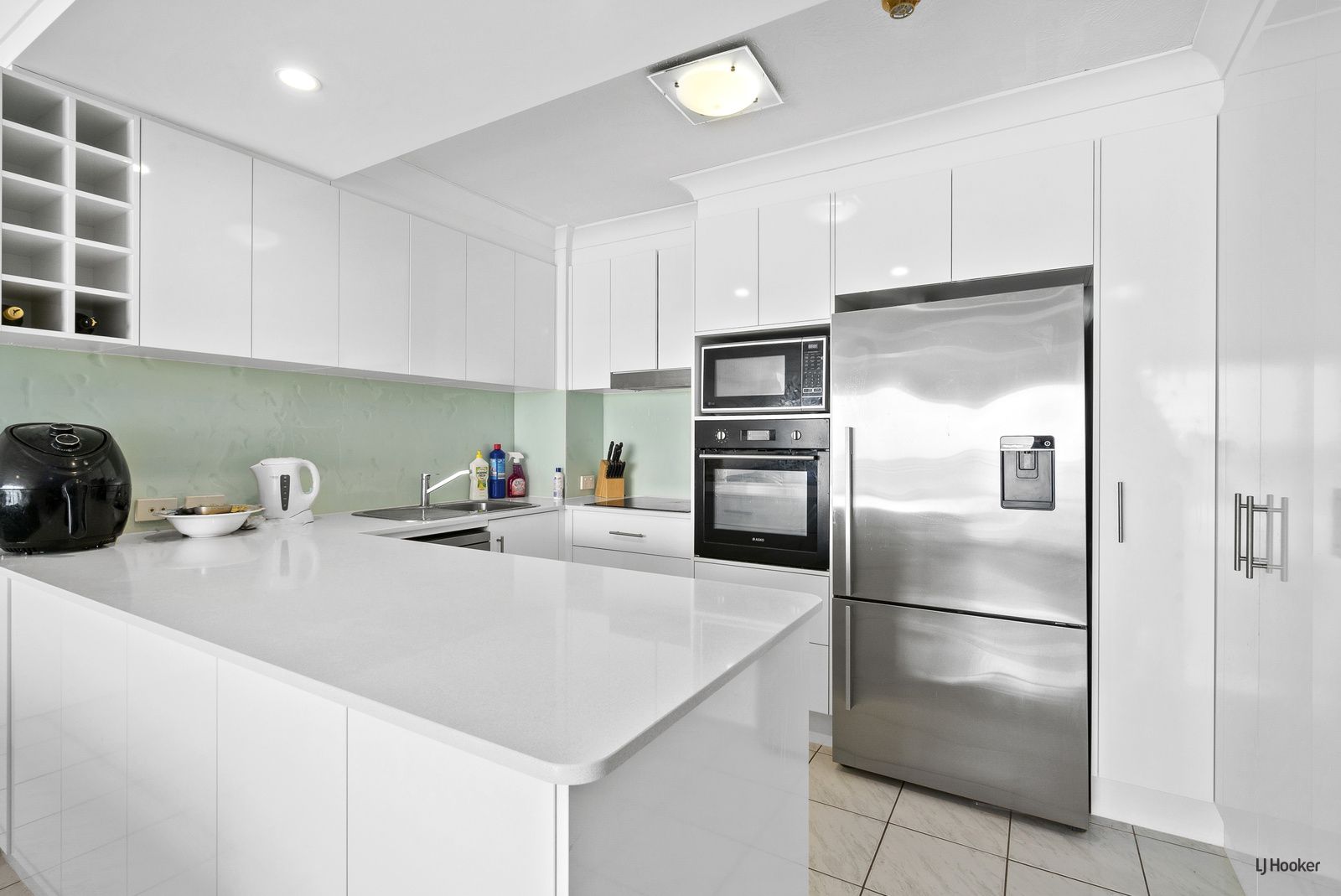 2 bedrooms Apartment / Unit / Flat in 9c/969 Gold Coast Highway PALM BEACH QLD, 4221