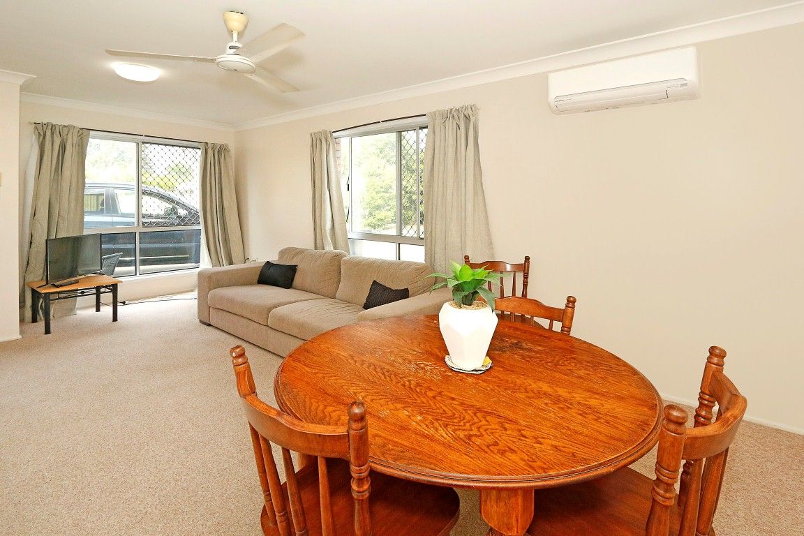 1 & 2/15 Wright Street, Norman Gardens QLD 4701, Image 2