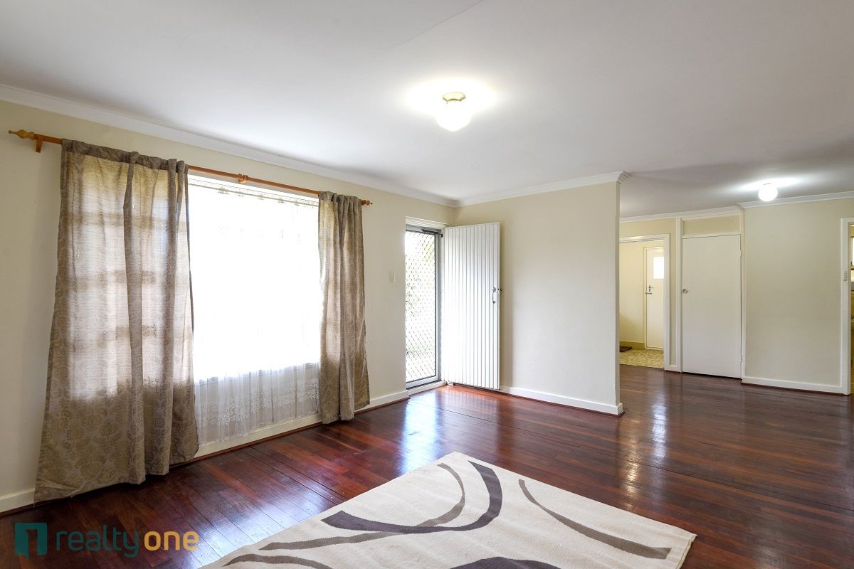 1 Walker Court, Kardinya WA 6163, Image 2