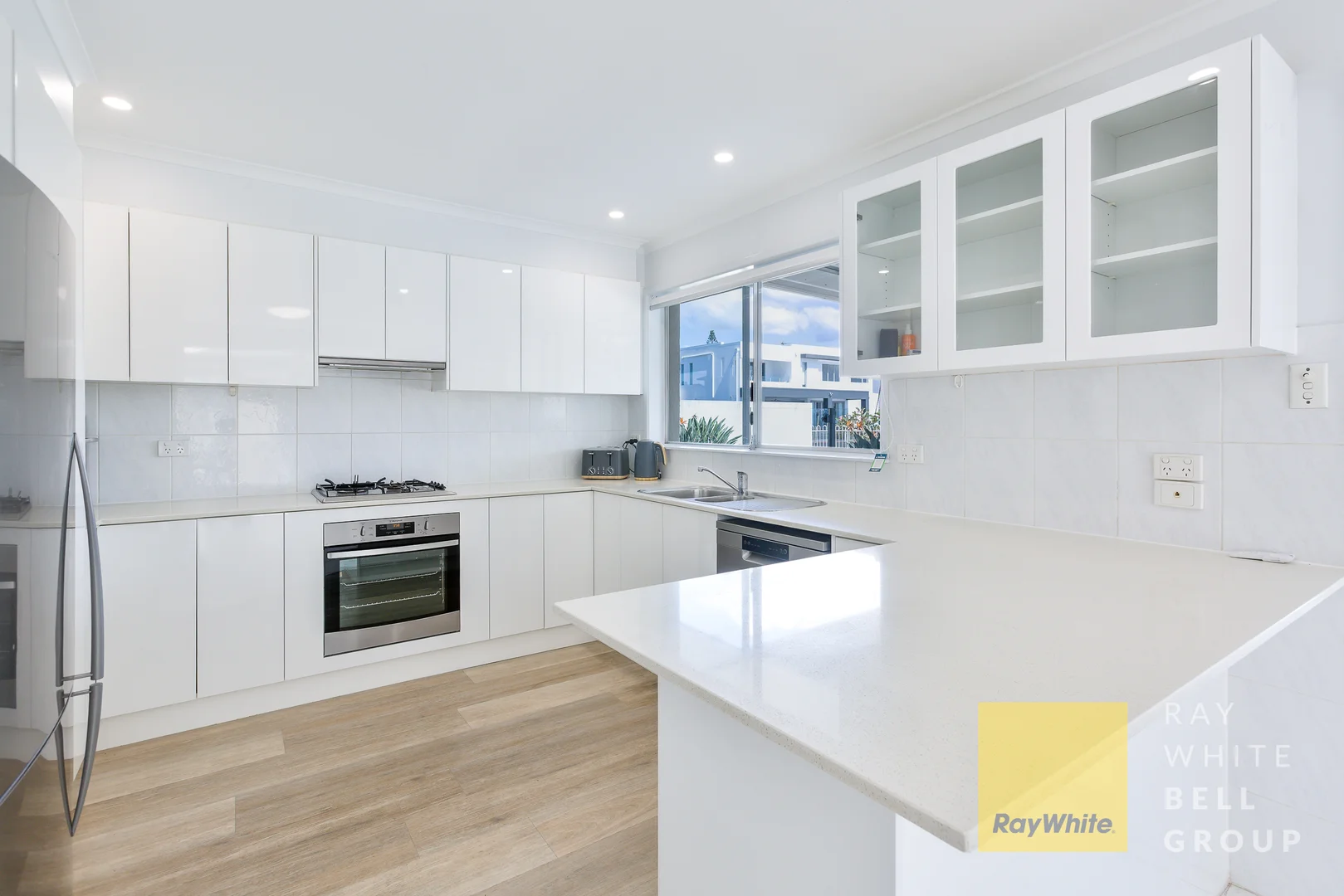 Additional image 15 of 35 Sunshine Boulevard, Broadbeach Waters QLD 4218