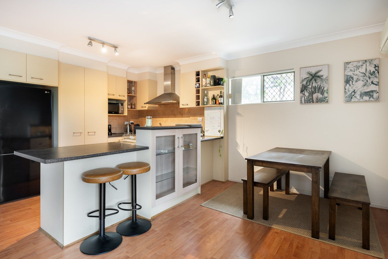 2 bedrooms Apartment / Unit / Flat in 9/4 Bonney Avenue CLAYFIELD QLD, 4011