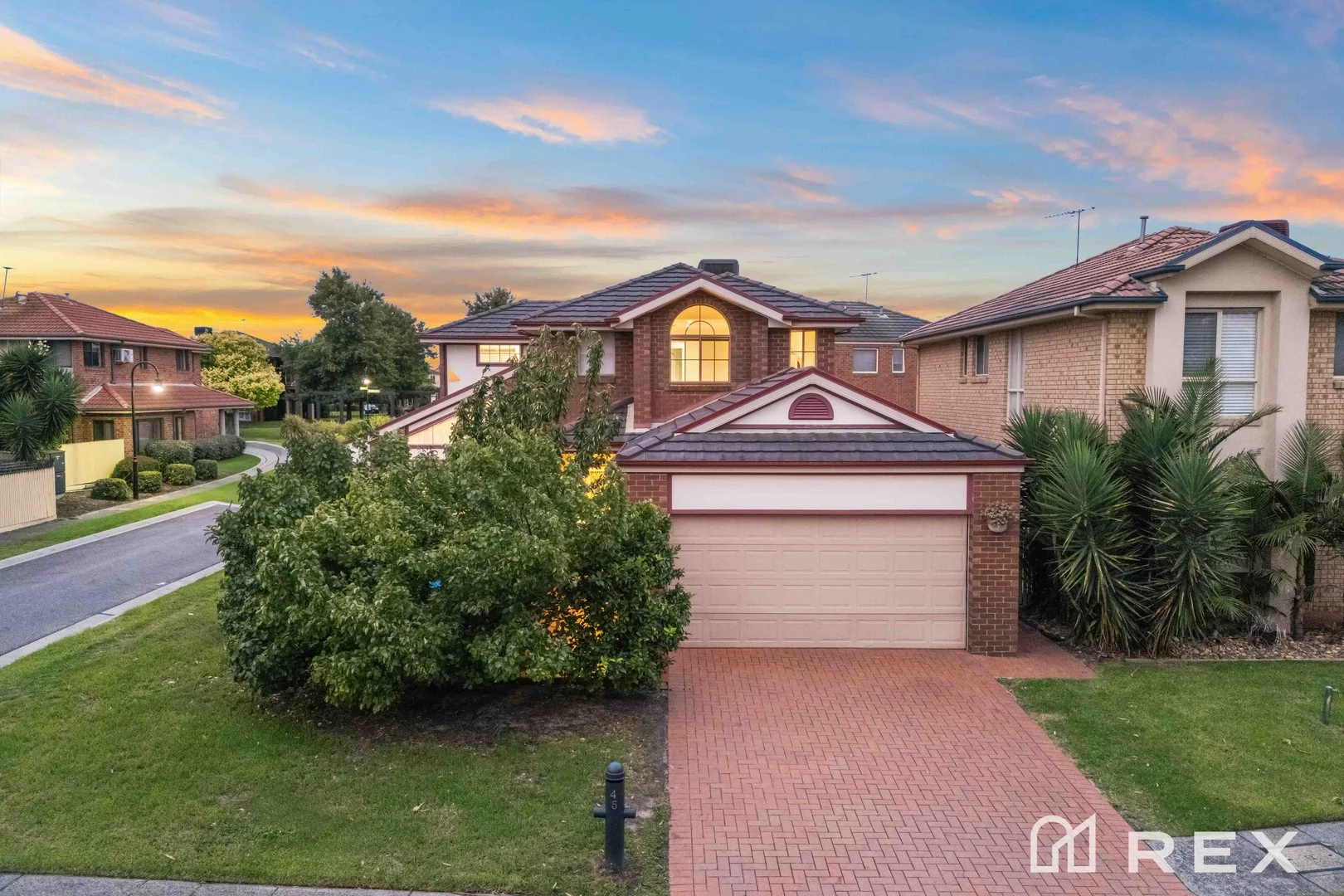 45 Amhurst Drive, Narre Warren South VIC 3805