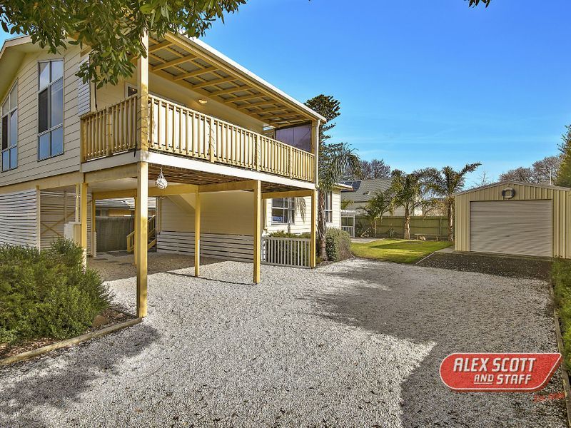 10 Devon Avenue, Cowes VIC 3922, Image 0