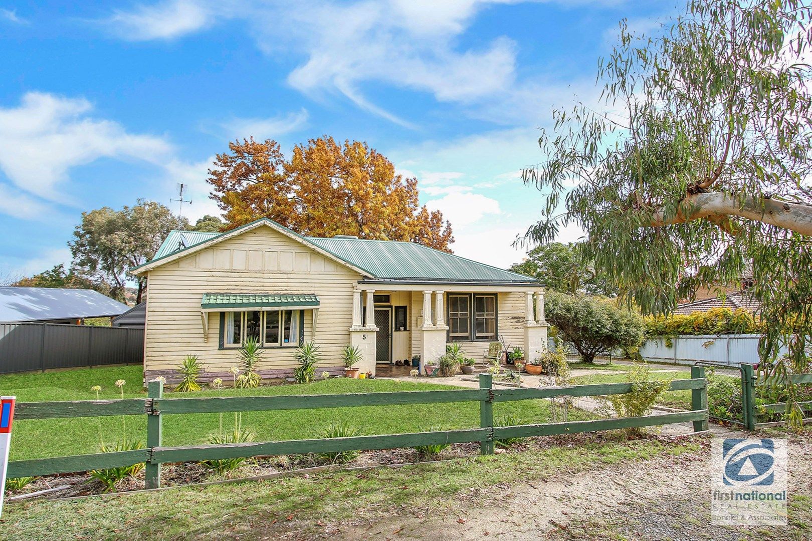 5 Buckland Gap Road, Beechworth VIC 3747, Image 0