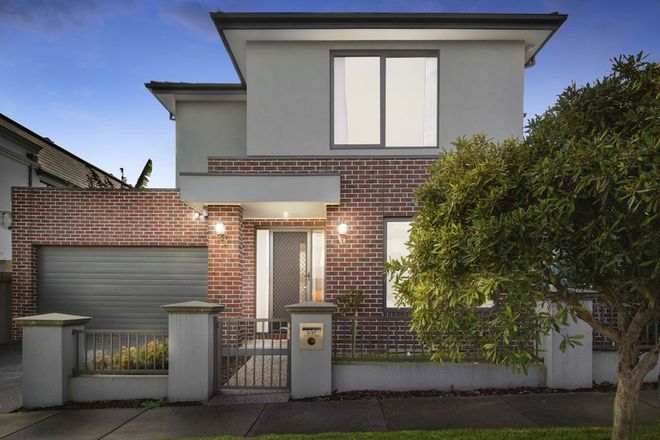 Picture of 2/27 Clivejay Street, GLEN WAVERLEY VIC 3150