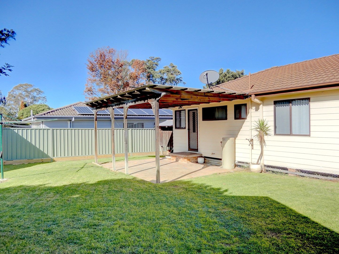 13 Deschamps Close, Thornton NSW 2322, Image 0