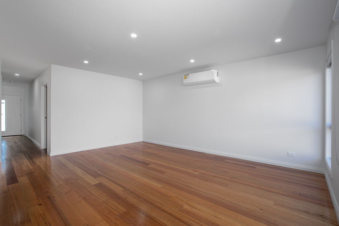 1/27 Baynton Ave, Sunshine North VIC 3020, Image 2