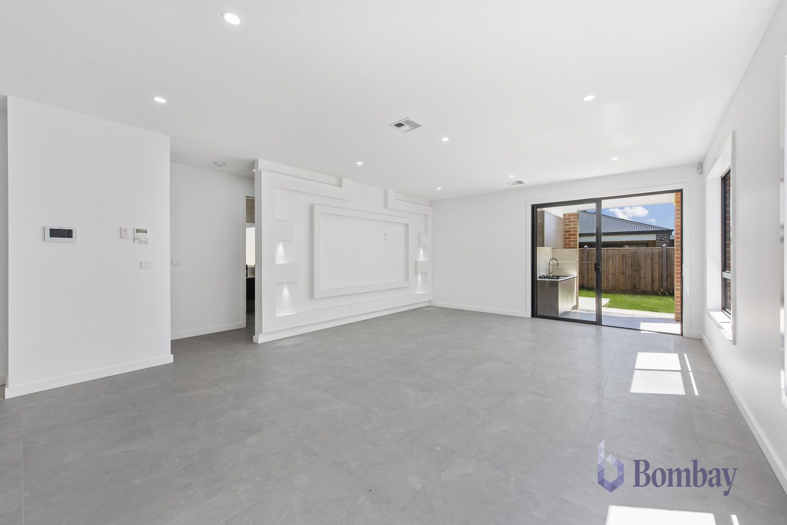 9 Rhubarb Place, Mickleham VIC 3064, Image 2