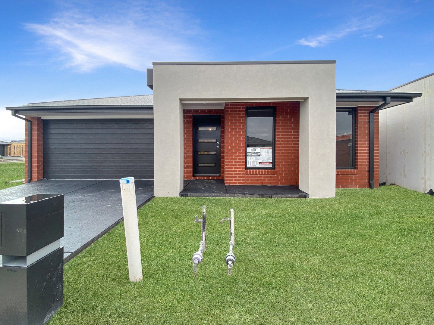 4 bedrooms House in 23 Robinson Street ARMSTRONG CREEK VIC, 3217