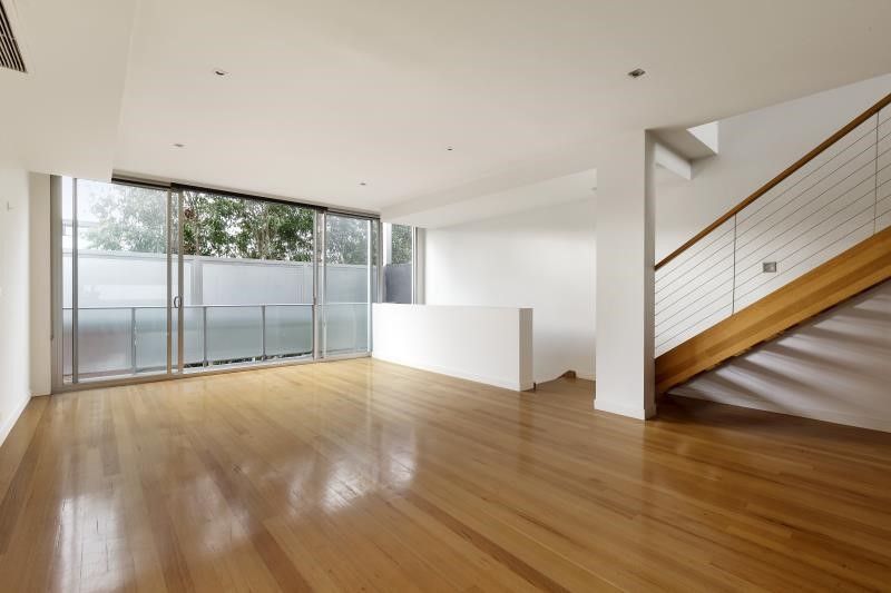 3 bedrooms Townhouse in 5/98 Westbury Street ST KILDA EAST VIC, 3183
