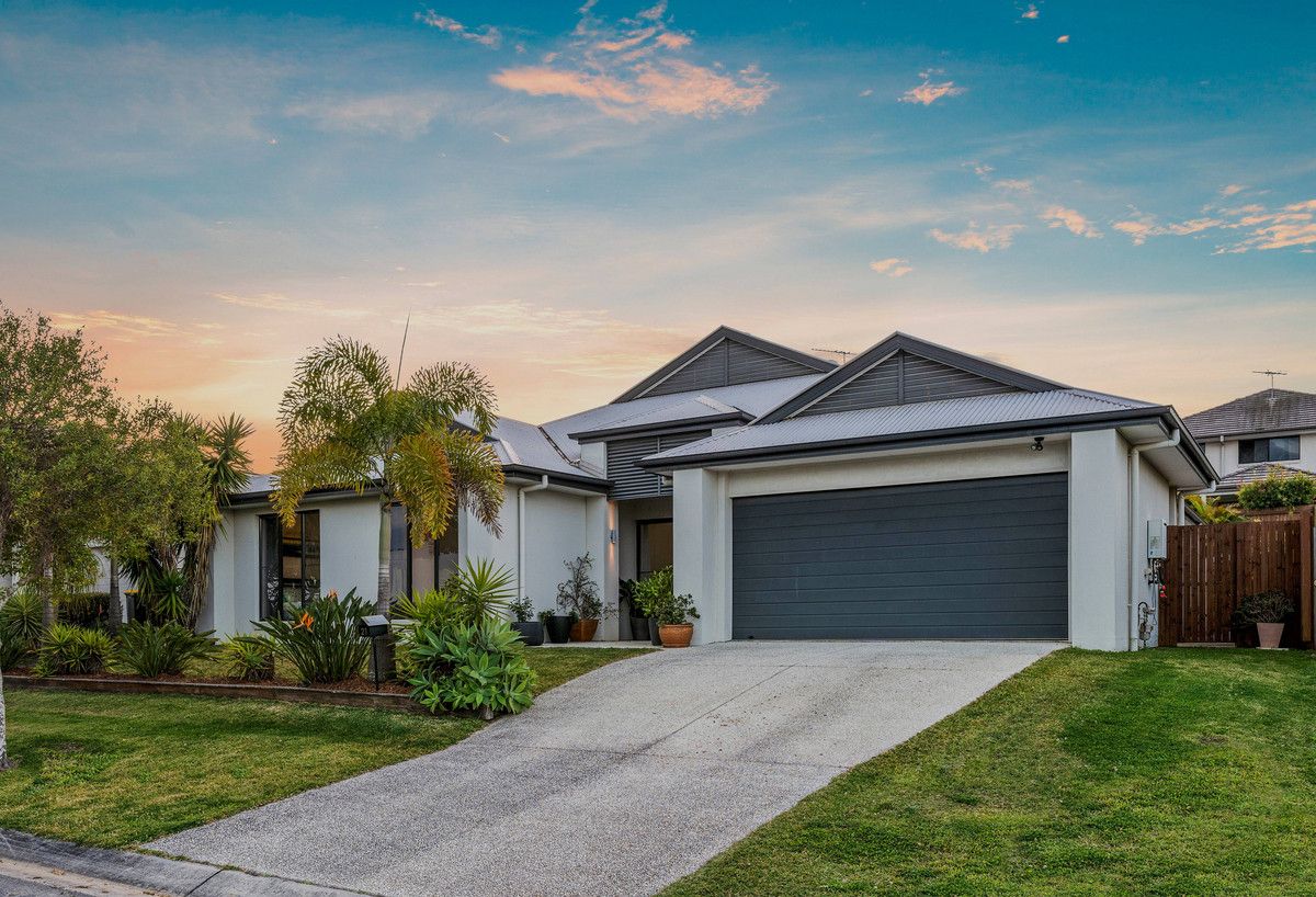 5 bedrooms House in 21 Player Street NORTH LAKES QLD, 4509