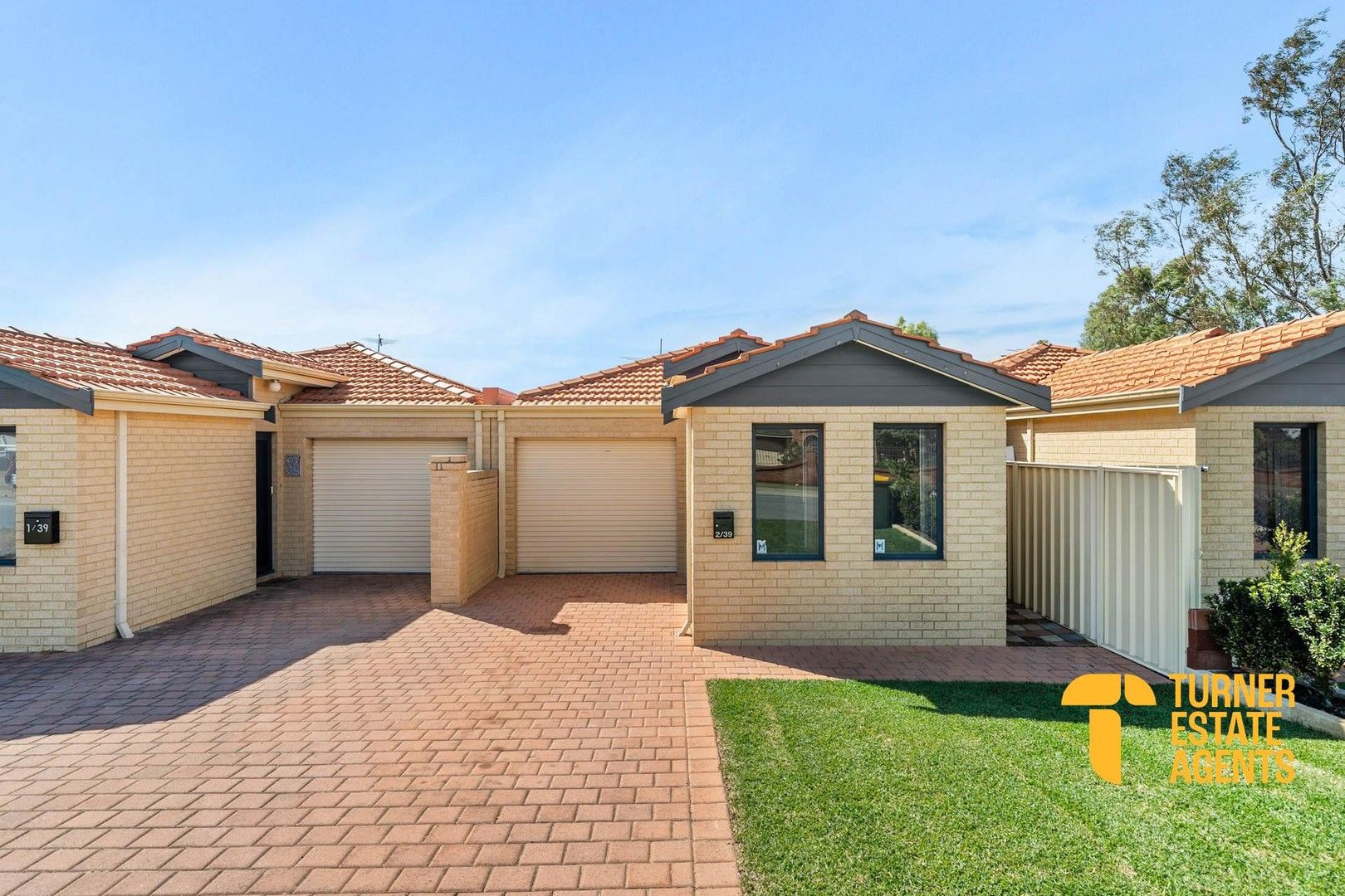 3 bedrooms House in 2/39 Tindal Avenue YANGEBUP WA, 6164