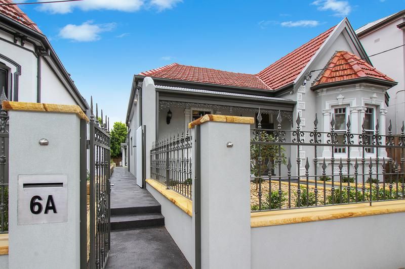 2 bedrooms House in 6A Woodland Street MARRICKVILLE NSW, 2204