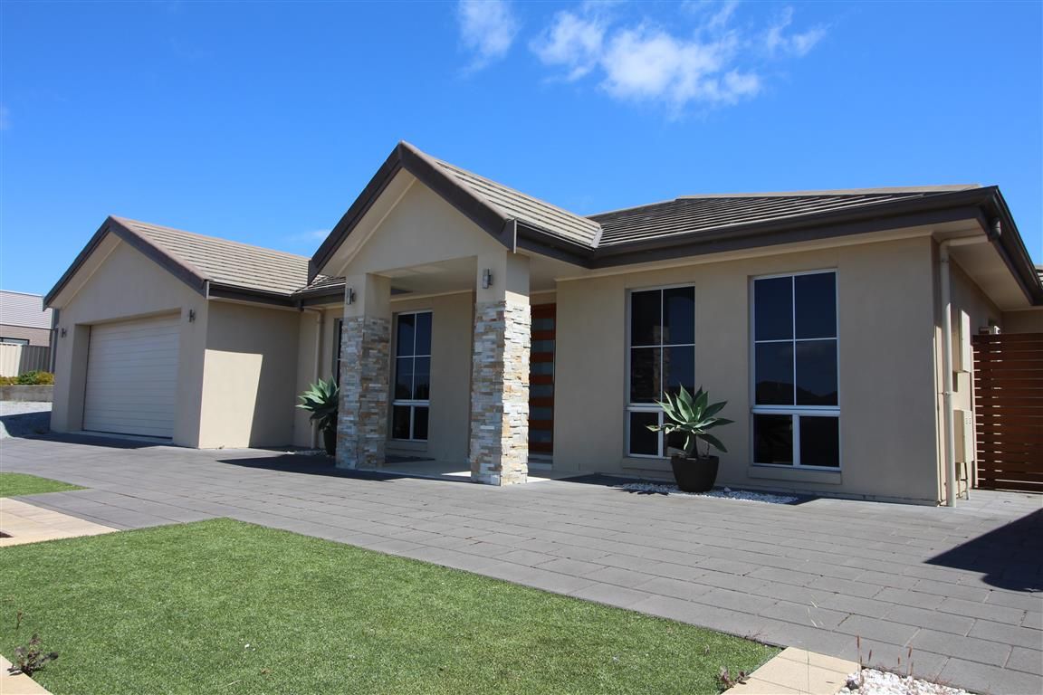 3 bedrooms House in 19 Laguna Drive PORT LINCOLN SA, 5606