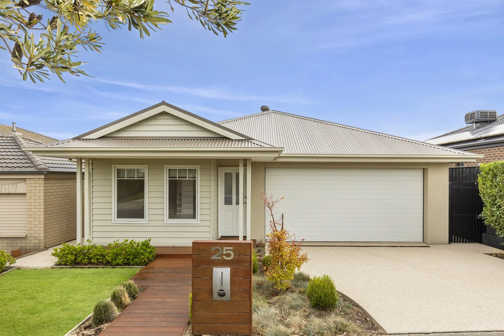 25 Shoaling Drive, Leopold VIC 3224