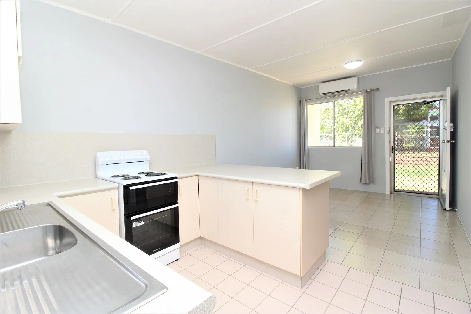 Unit 1/102 Trainor St, Mount Isa QLD 4825