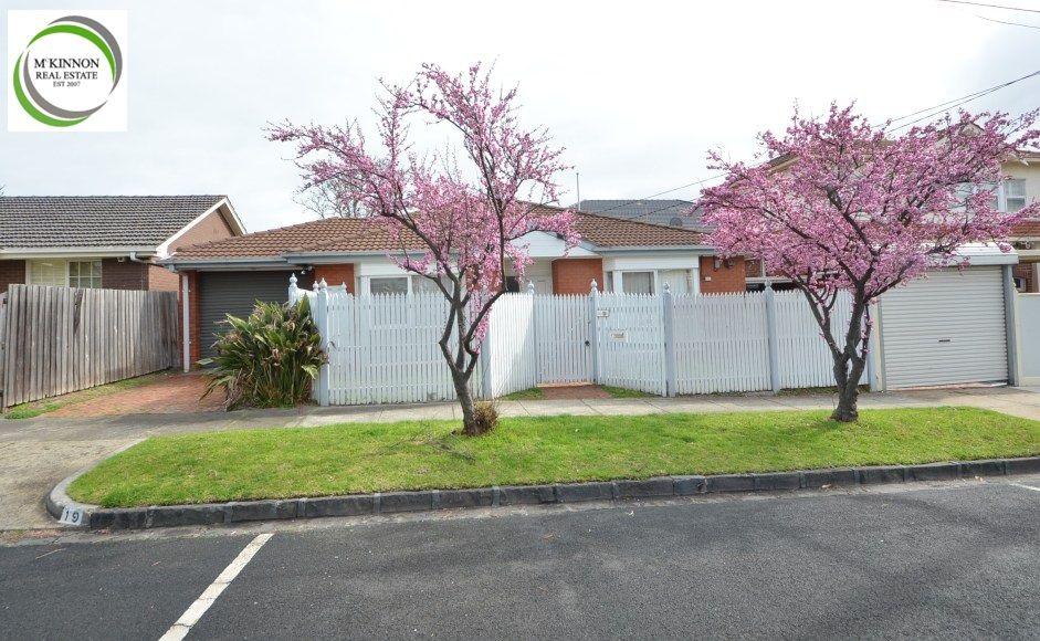 3 bedrooms Townhouse in 19 Griffiths street CAULFIELD SOUTH VIC, 3162