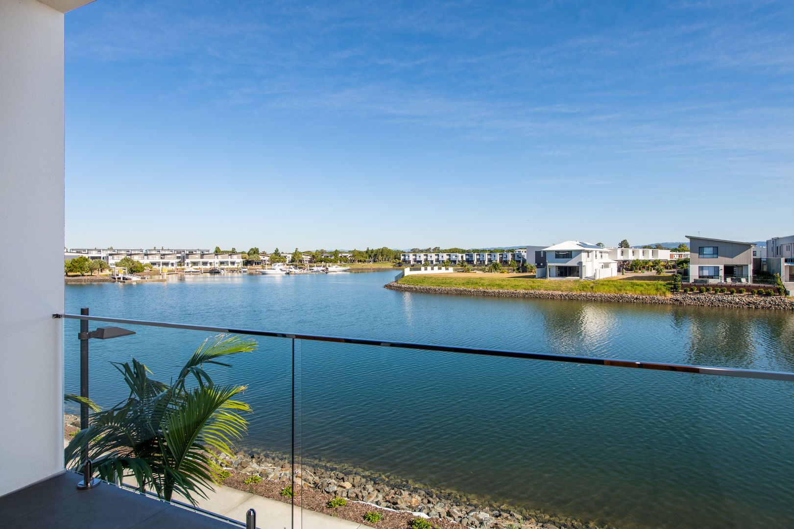 8/72 Palladium Boulevard, Hope Island QLD 4212, Image 2