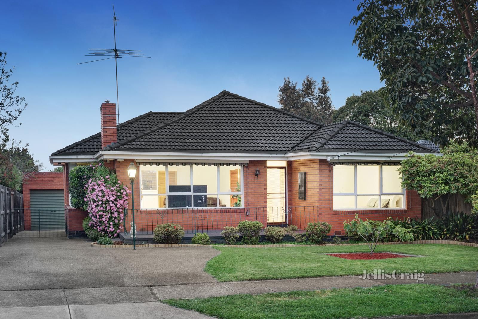 2 Dagola Avenue, Nunawading VIC 3131, Image 0