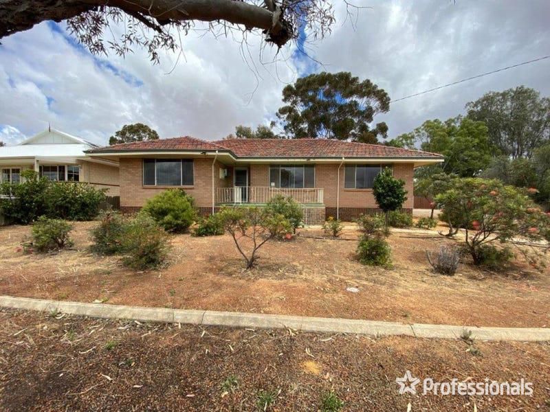 115 McLennan Street, Quairading WA 6383, Image 2