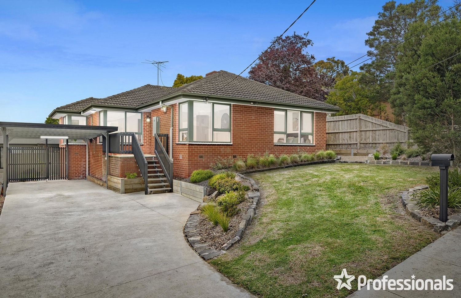 23 Marlow Street, Mooroolbark VIC 3138, Image 0