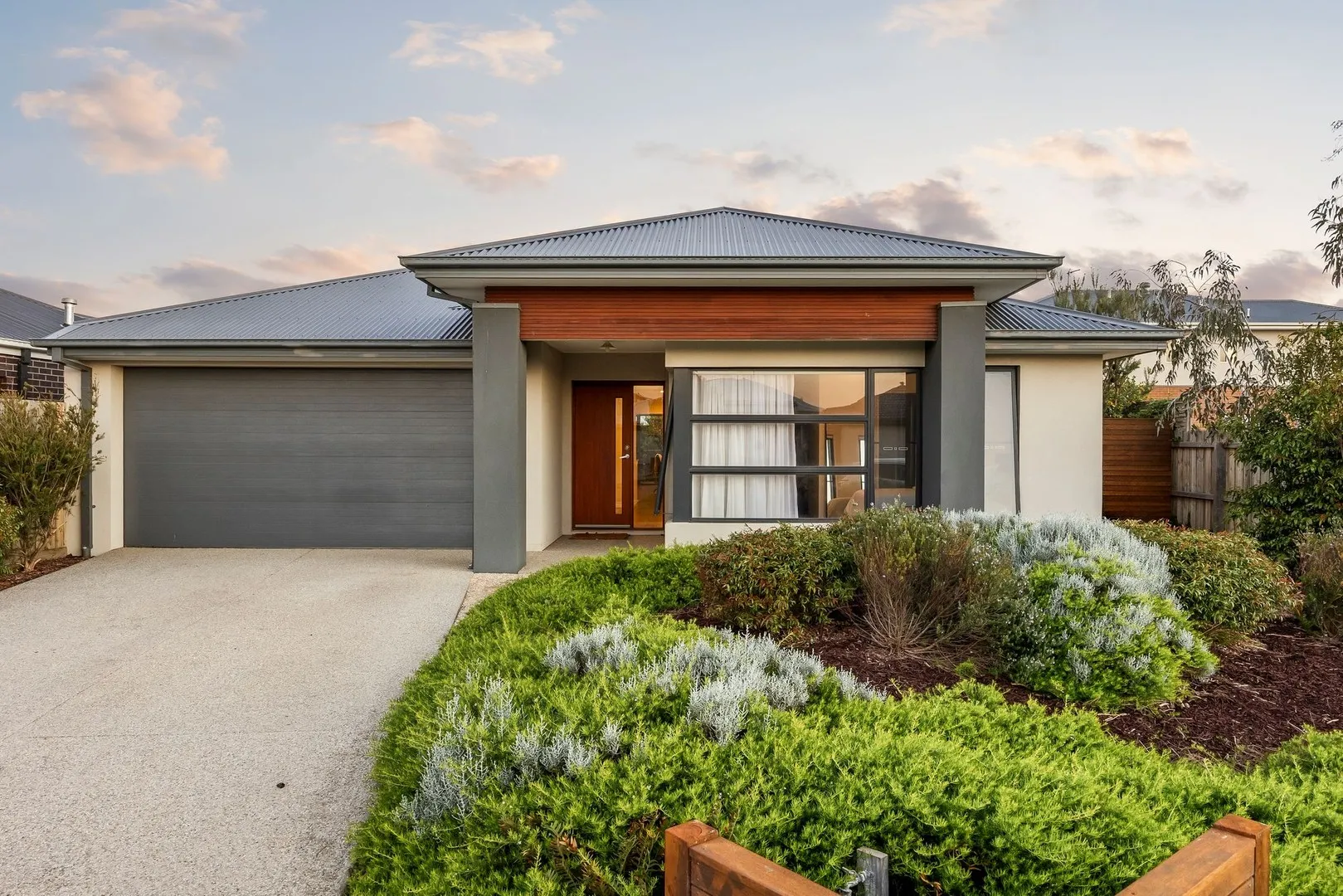 Neatly finished with outdoor entertaining front of mind!, Armstrong Creek