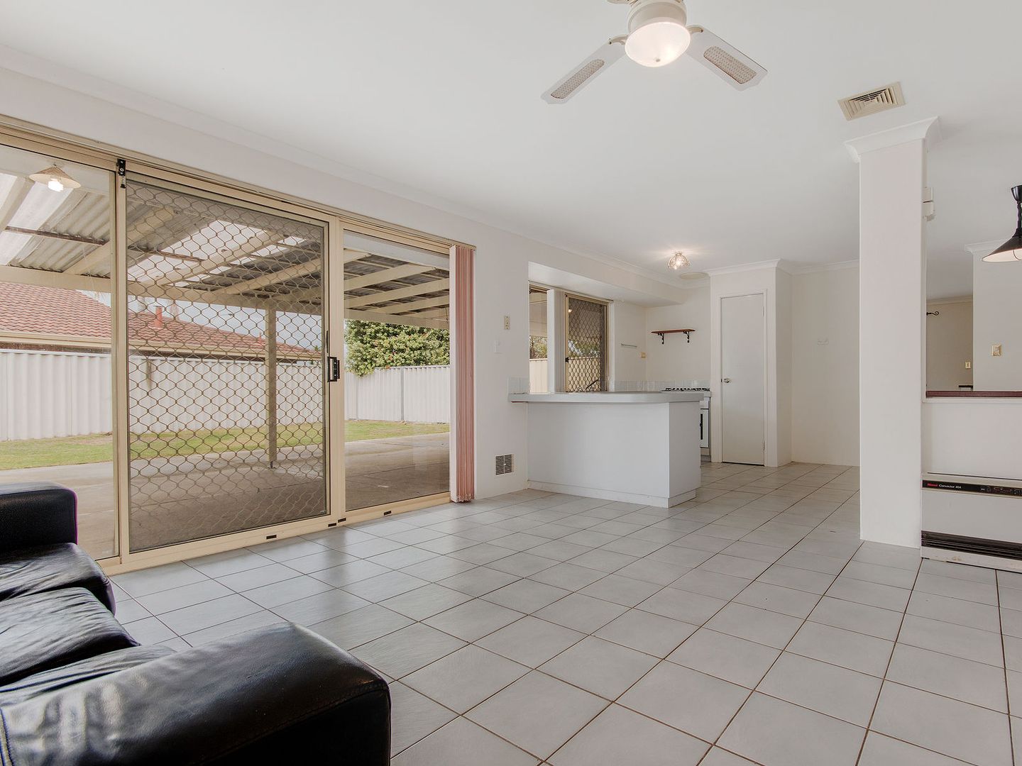 56 Cuthbertson Drive, Cooloongup WA 6168, Image 2